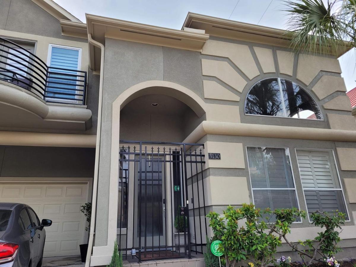 Wanderlust Villa Near Galleria Mall Houston Extérieur photo