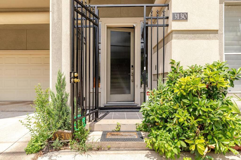 Wanderlust Villa Near Galleria Mall Houston Extérieur photo